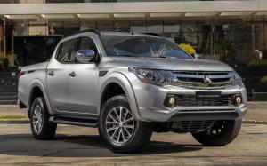 Mitsubishi L200 Triton Sport HPE-S 2019 года (LA)